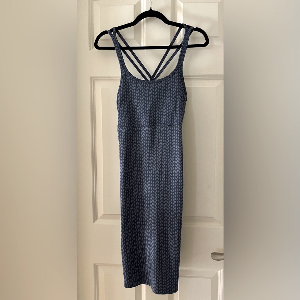 Women’s Columbia Grass Valley Active Dress, Blue& Gray Internal Bra Strappy Back